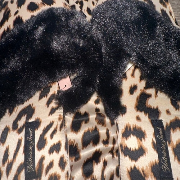 Victoria Secret Satin Leopard cheetah Slippers victoria's secret - Picture 1 of 3